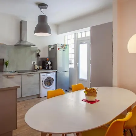 Grand-appartement-centre-bastia Daire *