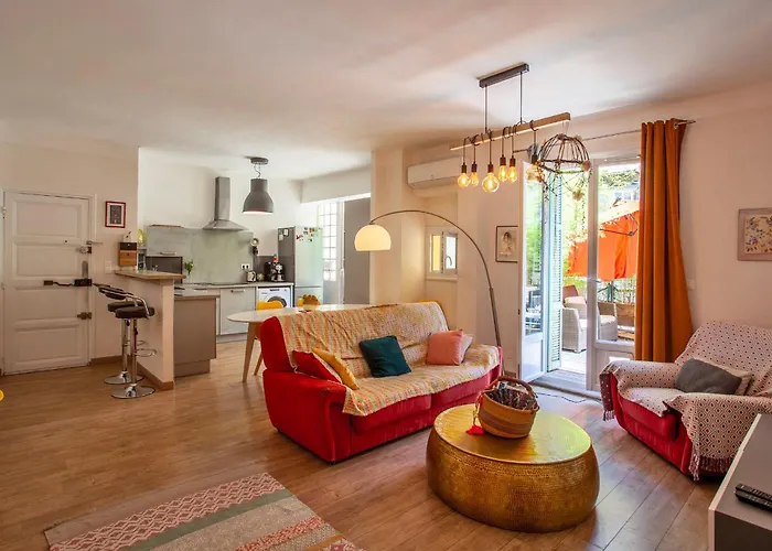 Grand-appartement-centre-bastia Apartmán